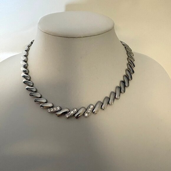 Silver Tone Rhinestone Accent Slant Bar Link Necklace Elegant Classic 17 in - Picture 2 of 8